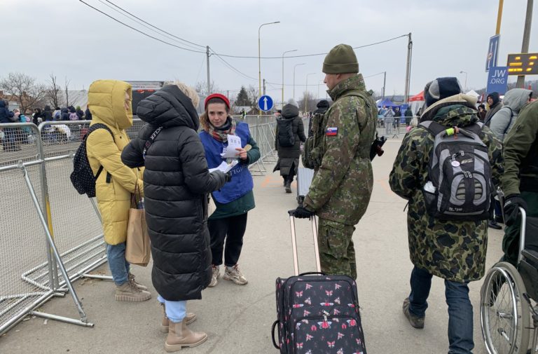 Ukrajinskí utečenci na hraniciach. Foto: archív Lenky Borkovej 