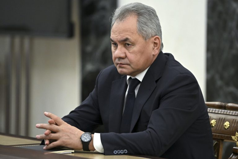 Minister Šojgu prikázal ruskej armáde, aby sa stiahla z mesta Cherson