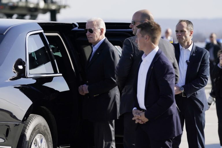 Prezident Biden je v Poľsku. V sobotu má v kráľovskom paláci vo Varšave predniesť historický prejav