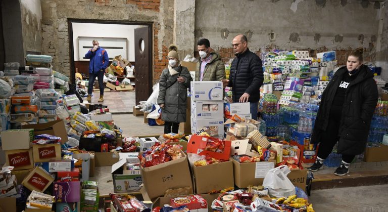Na snímke sklad humanitárnej pomoci pre utečencov z Ukrajiny v meste Veľké Kapušany. Foto: Roman Hanc/TASR