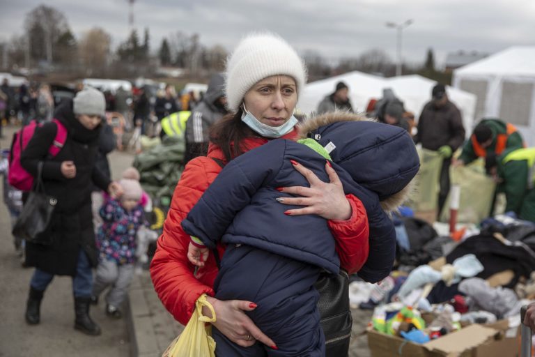 Moskva tvrdí, že Poliaci bránia ukrajinským utečencom v ceste do Ruska