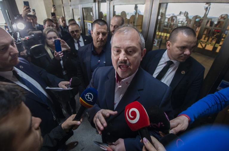 V preferenciách si polepšilo KDH aj PS, ĽSNS klesla na jedno percento, ukázal prieskum