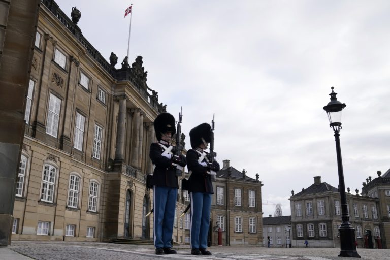 V dánskych voľbách nezískal väčšinu ani jeden z blokov, vyplýva z exit pollov