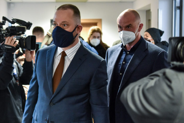 Advokát Marek Para je na slobode, exministra Roberta Kaliňáka vzal sudca do väzby