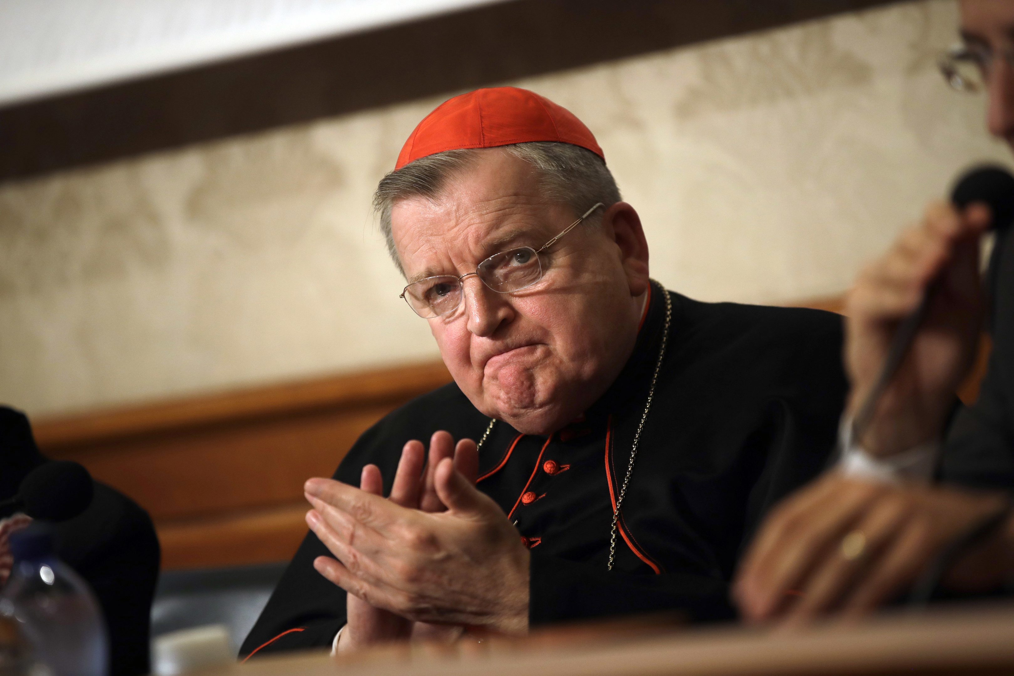 Synoda je cirkevný „wokizmus“, vyhlásil americký kardinál. Rakúsky prelát zasa nevylúčil zmenu katechizmu o homosexualite