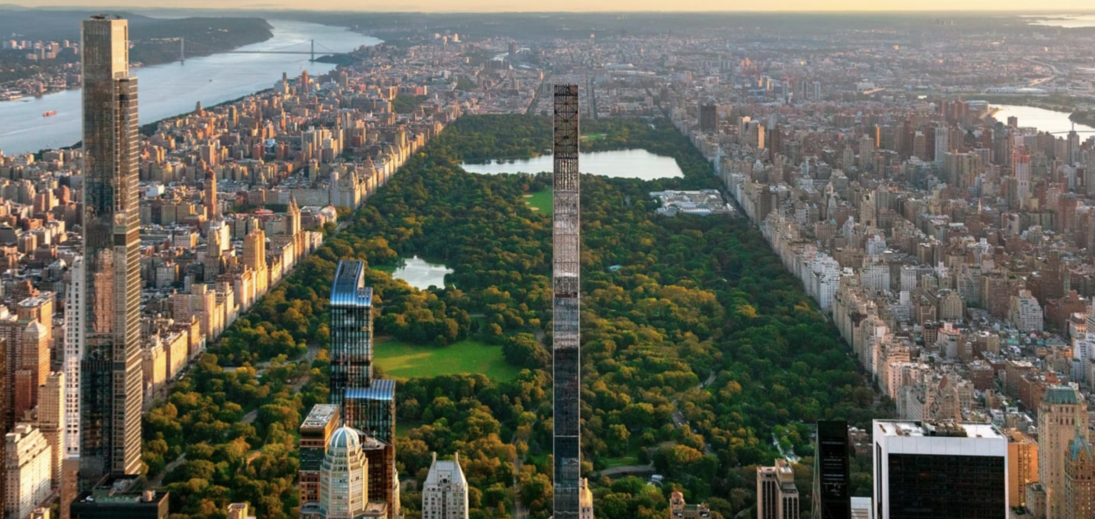 Pohľad na centrum Manhattanu s mrakodrapom Steinway Tower stojacim uprostred. Foto: screenshot CNN