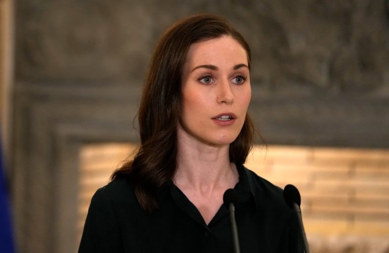 Žiadne drogy, pil sa len alkohol. Fínska premiérka Marinová vraj nemá problém podstúpiť po spornom videu test