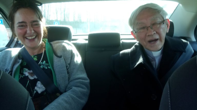 Kardinál Zen po prepustení na kauciu. Foto: Mathias von Gersdorff/FB