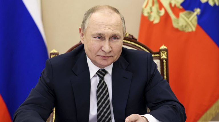 Putin je mŕtvy, ale vzal to za neho dvojník