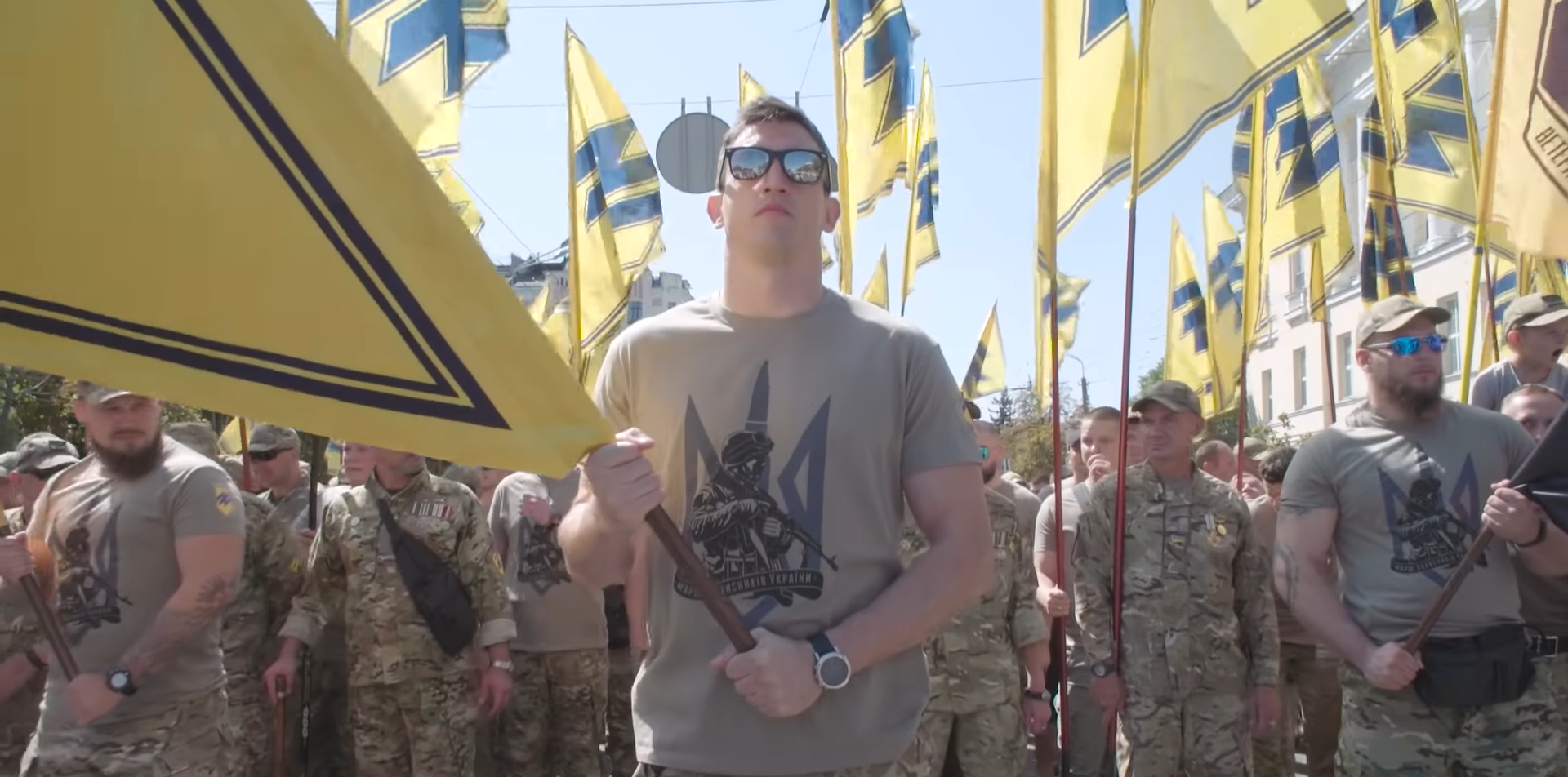 Hrdinovia, neonacisti či niečo medzi? Svet aj Slovensko rieši otázku, ako veľmi sa Azov zmenil