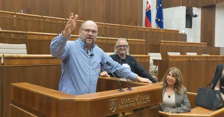 Richard Sulík a Geissovci v NR SR. Foto: reprofoto Plus 7 Dní