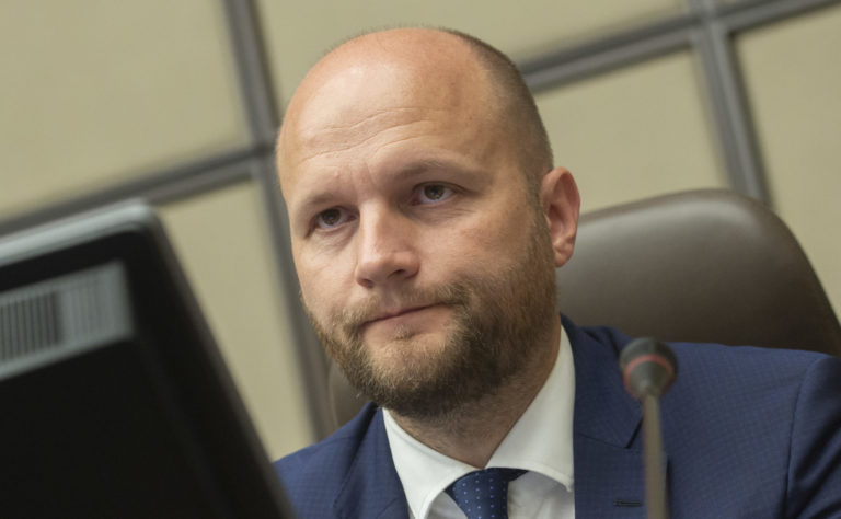 Naď: Vojenské sklady v štátoch východnej Európy sa vyprázdňujú. Teraz musí Ukrajine poskytnúť pomoc Západ  