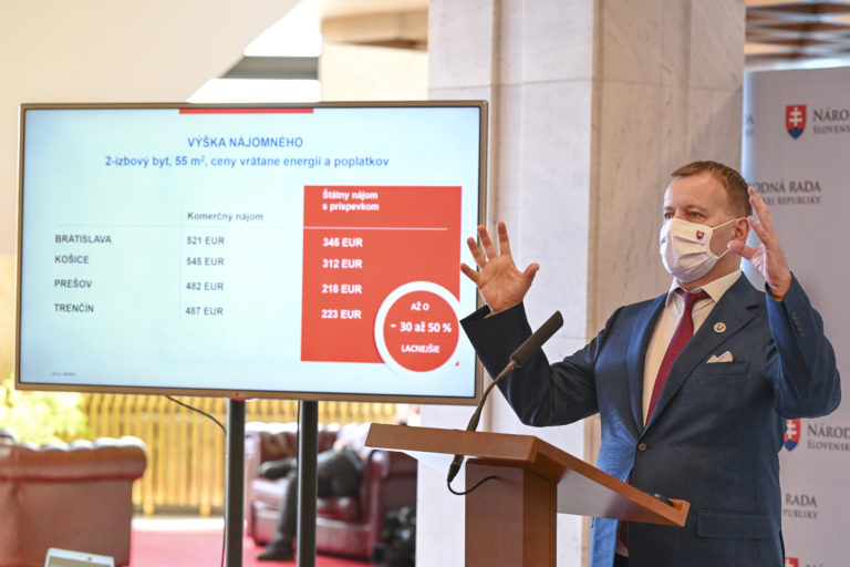 Na snímke predseda Národnej rady SR Boris Kollár (Sme rodina) počas vyhlásenia na tému Byt či Nebyt už nie je otázka v Bratislave 28. mája 2021. Foto: Pavel Naubauer/TASR