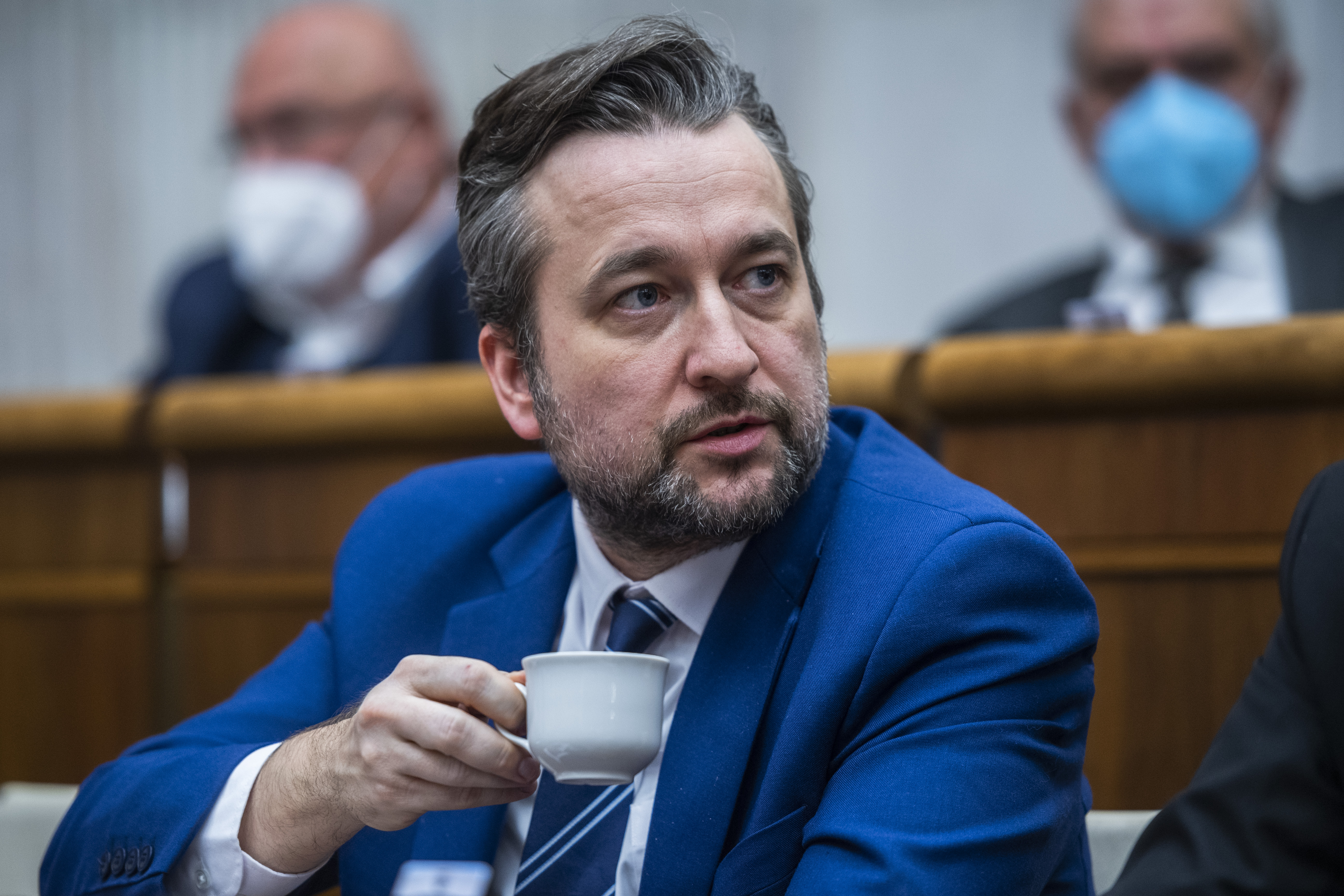 Matovič sa má podľa rozhodnutia súdu v parlamente ospravedlniť Blahovi