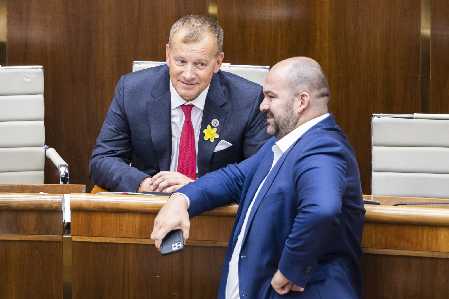 Boris Kollár a Peter Pčolinský zo strany Sme rodina. Foto: Jaroslav Novák/TASR