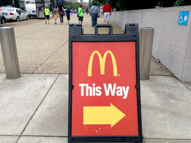 Tržby McDonald's prekonali v treťom kvartáli očakávania trhu