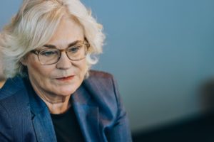 Čo si myslí o vyzbrojovaní Nemecka Christine Lambrechtová, vrchná veliteľka armády