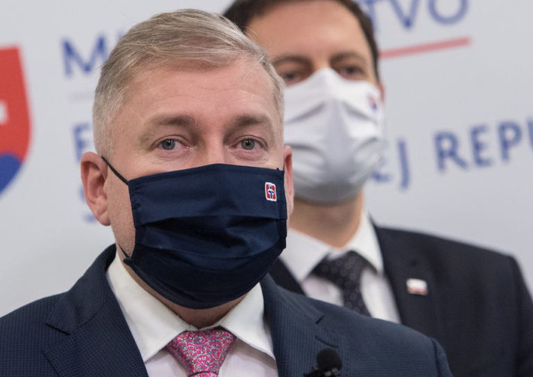 Pri akcii Voz obvinila NAKA 31 osôb vrátane šéfa Tiposu