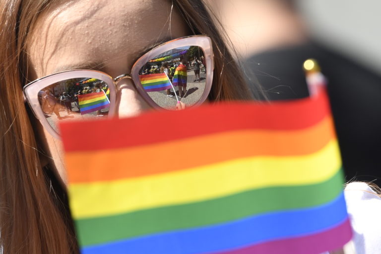 Dúhová vlajka na takzvanom "gay pride". Foto: TASR
