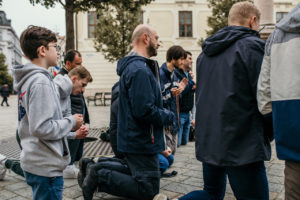 Príďte sa v sobotu ráno pomodliť ruženec za pokoj vo svete