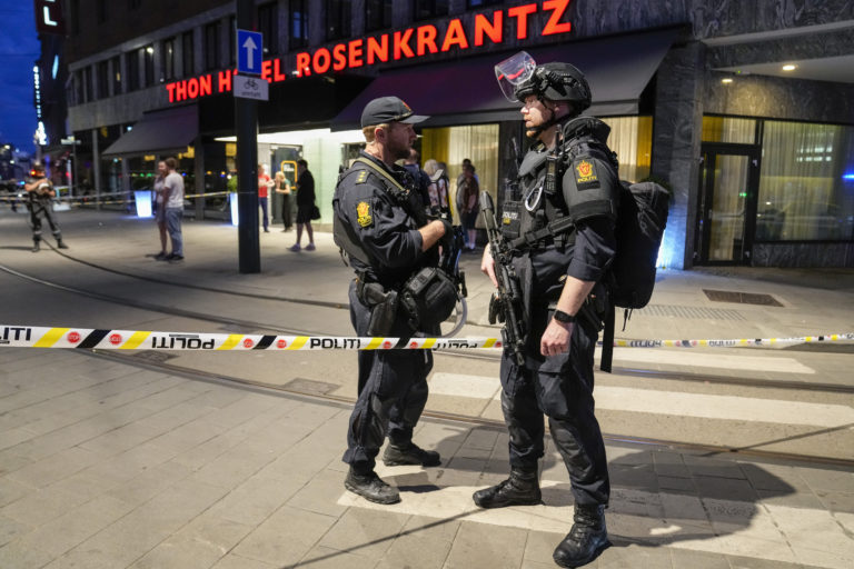 Polícia na mieste streľby v centre Osla. Ilustračná snímka. Foto: TASR/AP


