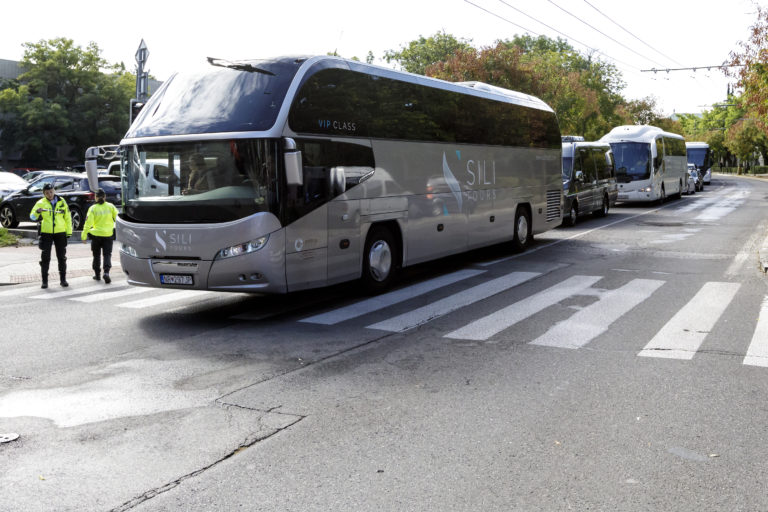 Mexiko: Najmenej 15 ľudí prišlo o život pri havárii