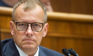 Namiesto hádok riešme radšej problémy ľudí