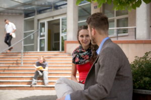 Ruská študentka sa sťažuje na diskrimináciu v súvislosti so skúškou. Zvrhni Putina, odkázal jej český profesor