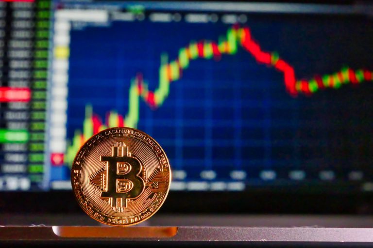 Je cenová nestabilita bitcoinu naozaj problém?