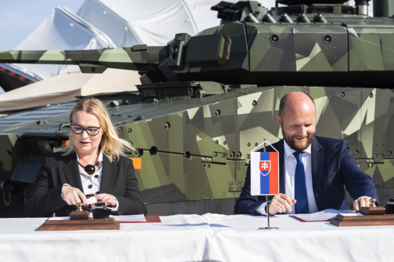 Rezort obrany: Spolupráca s Českou republikou v oblasti obrany na najlepšej úrovni od rozdelenia ČSR