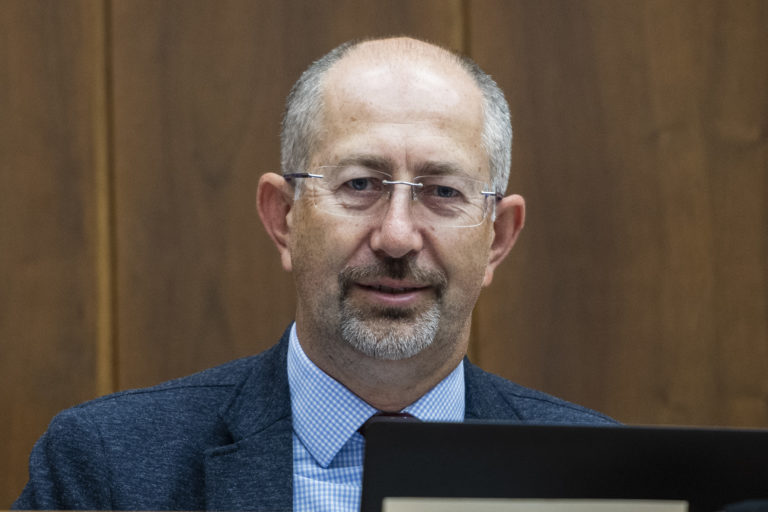 Kremský: Európa nie je pripravená na zákaz spaľovacích motorov