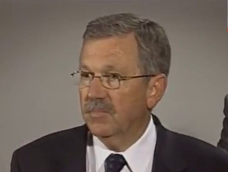 Zomrel David Kay, ktorý vyvrátil tvrdenia o zbraniach hromadného ničenia v Iraku