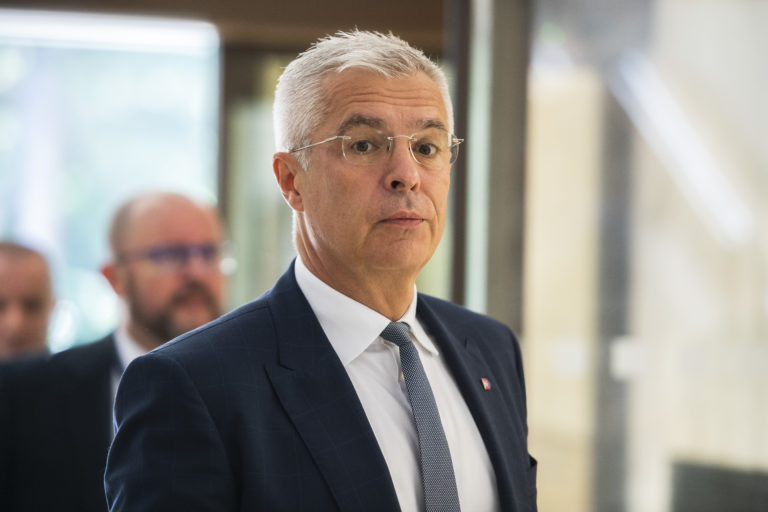 Korčokovi sa do straníckej politiky nechce. Odmietol ponuku na lídra SaS