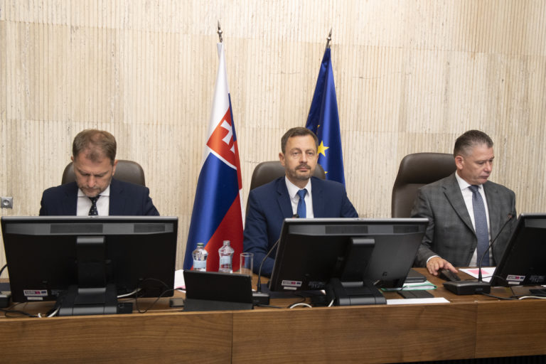 Vláda schválila posun účinnosti súdnej reformy o päť mesiacov