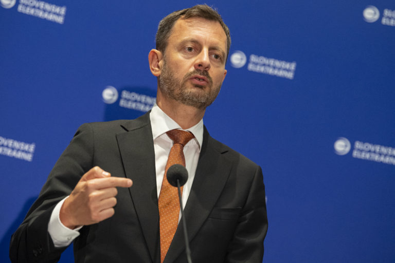 Heger: Zásob plynu máme dostatok, regulovanú cenu elektriny sa dozviete