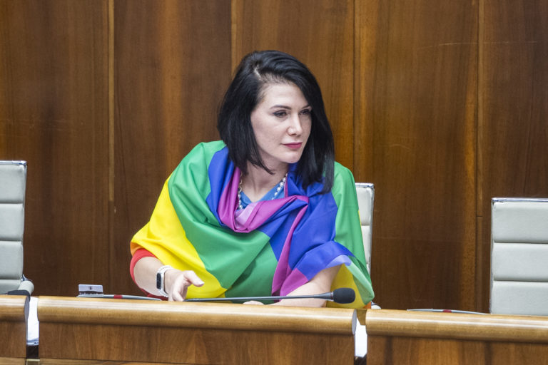 Bittó Cigánikovú odvolali z postu šéfky zdravotníckeho výboru