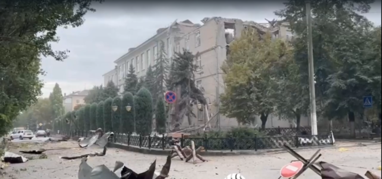 Ukrajinci údajne zaútočili raketometmi HIMARS na okupované mesto Cherson