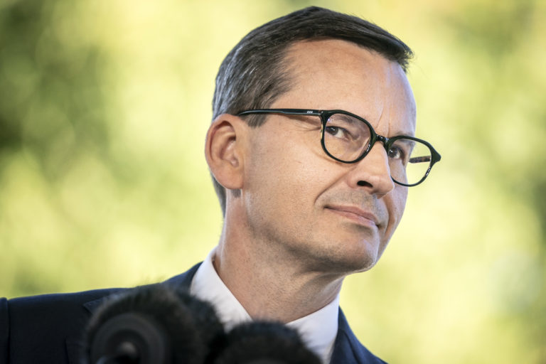 Morawiecki čelí trestnému oznámeniu pre uhoľnú kauzu