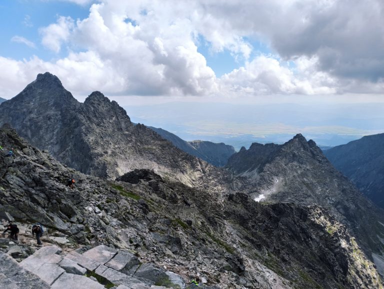 Traja poľskí turisti uviazli vo Vysokých Tatrách