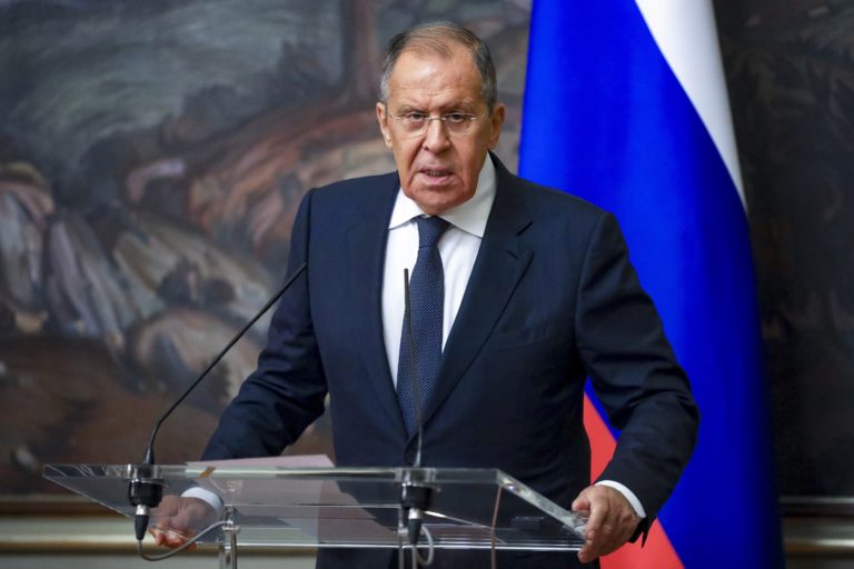 Lavrov diskutoval s vatikánskym predstaviteľom o vojne na Ukrajine