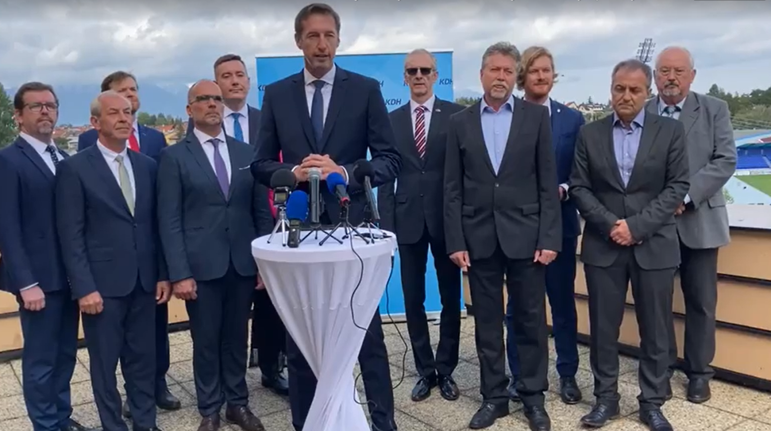 Na staršej snímke tlačový brífing strany KDH. Zdroj: Reprofoto/FB KDH