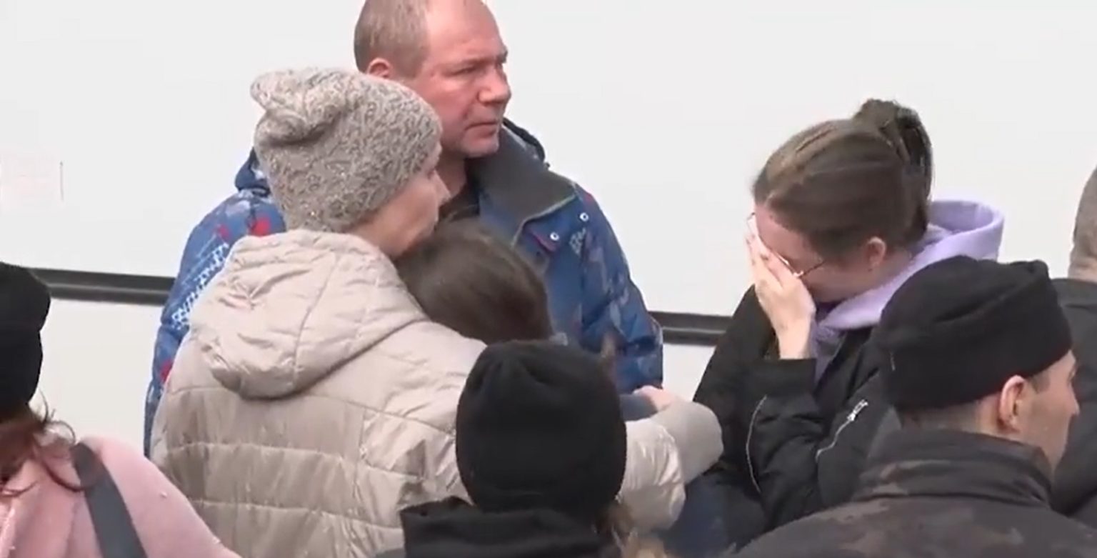 Rodinný príslušníci mobilizovaných mužov. Foto: Twitter