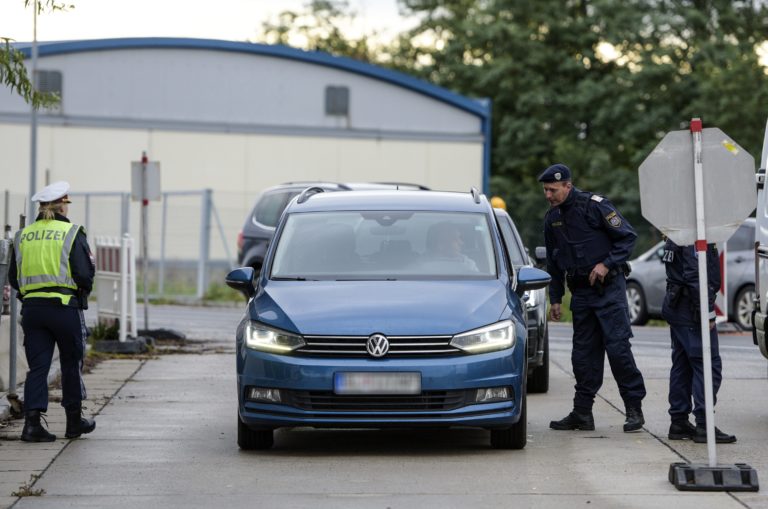 Rakúsko predĺžilo kontroly na hraniciach so Slovenskom o 15 dní