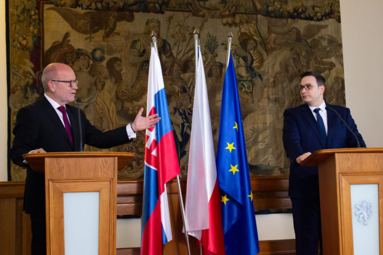 Káčer: Bez slobodnej Ukrajiny nebude v Európe mier