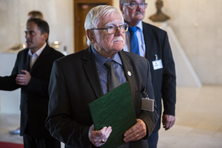 Jednota dôchodcov na Slovensku požiadala Čaputovú, aby nepodpísala schválené zmeny v dôchodkovom systéme