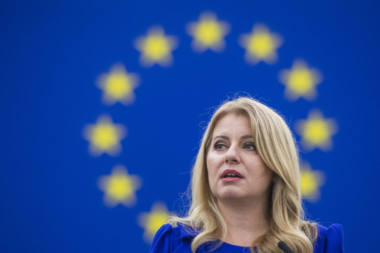 Homofóbny útok bol útokom na každého na Slovensku, vyhlásila Čaputová v europarlamente