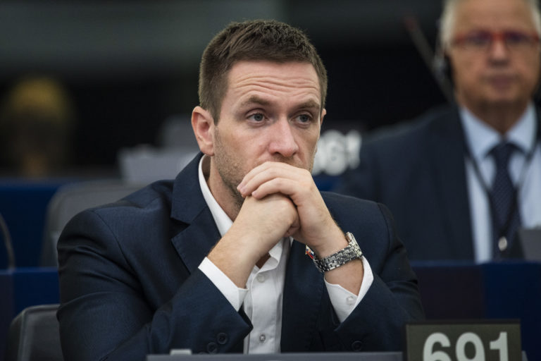 Republika podala trestné oznámenie pre údajné napádanie ľudí v Banskej Bystrici americkým vojakom