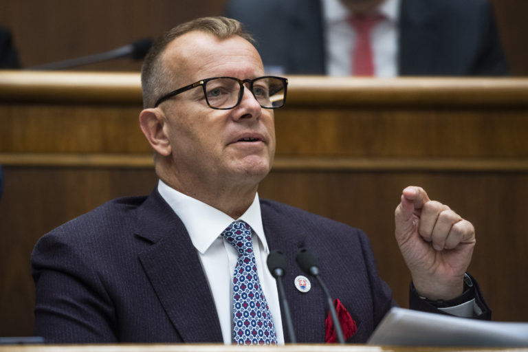 Technika v parlamente už funguje. Kollár chce zistiť, či išlo úmysel, nedbanlivosť alebo ľudskú hlúposť