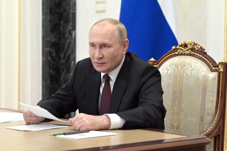 Rusko vysiela nové bojové jednotky na Krym