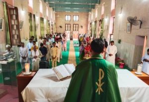 Za našich zosnulých nemusíme prosiť sami